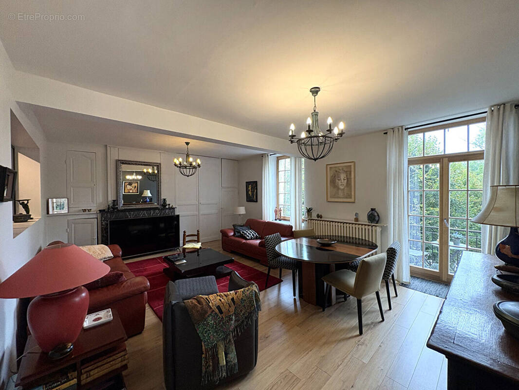 Appartement à CHARLEVILLE-MEZIERES