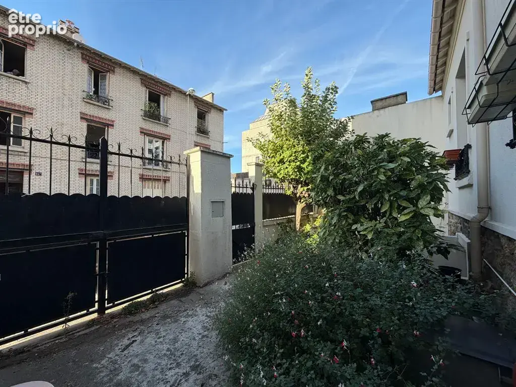 Maison a renover gare de becon les bruyeres - photo 3