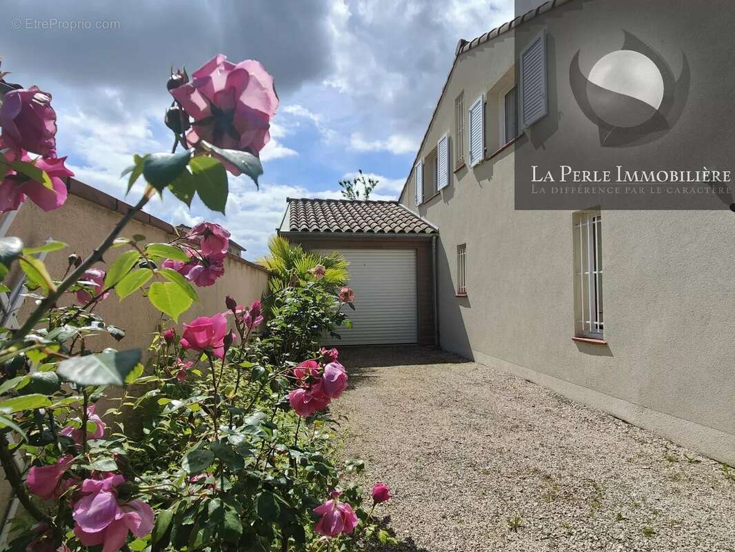 Maison à BRUGUIERES