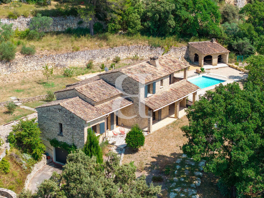Maison 160 m² à Le Beaucet  - photo 2