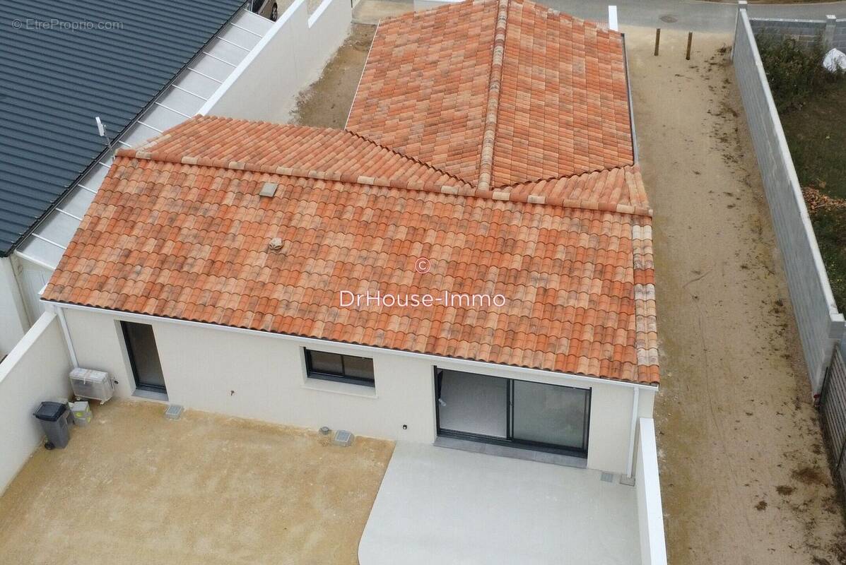 Maison à VOUNEUIL-SOUS-BIARD