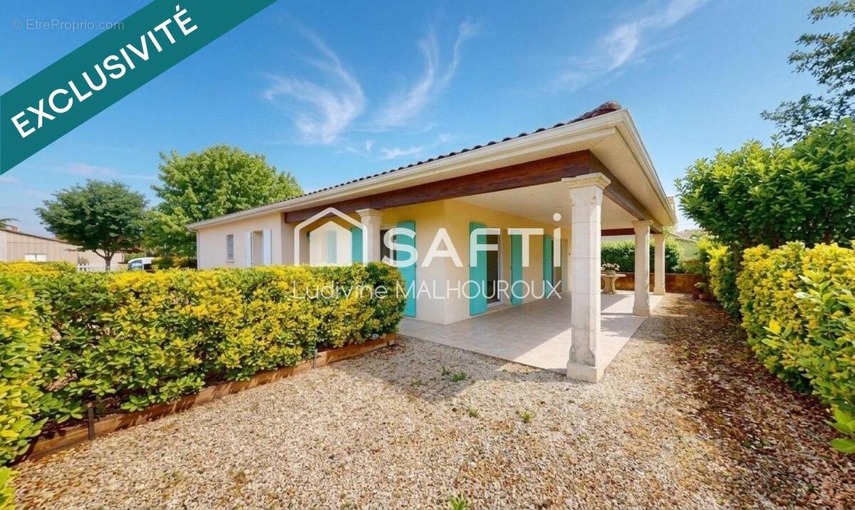Photo 1 - Maison à VILLEBOIS-LAVALETTE