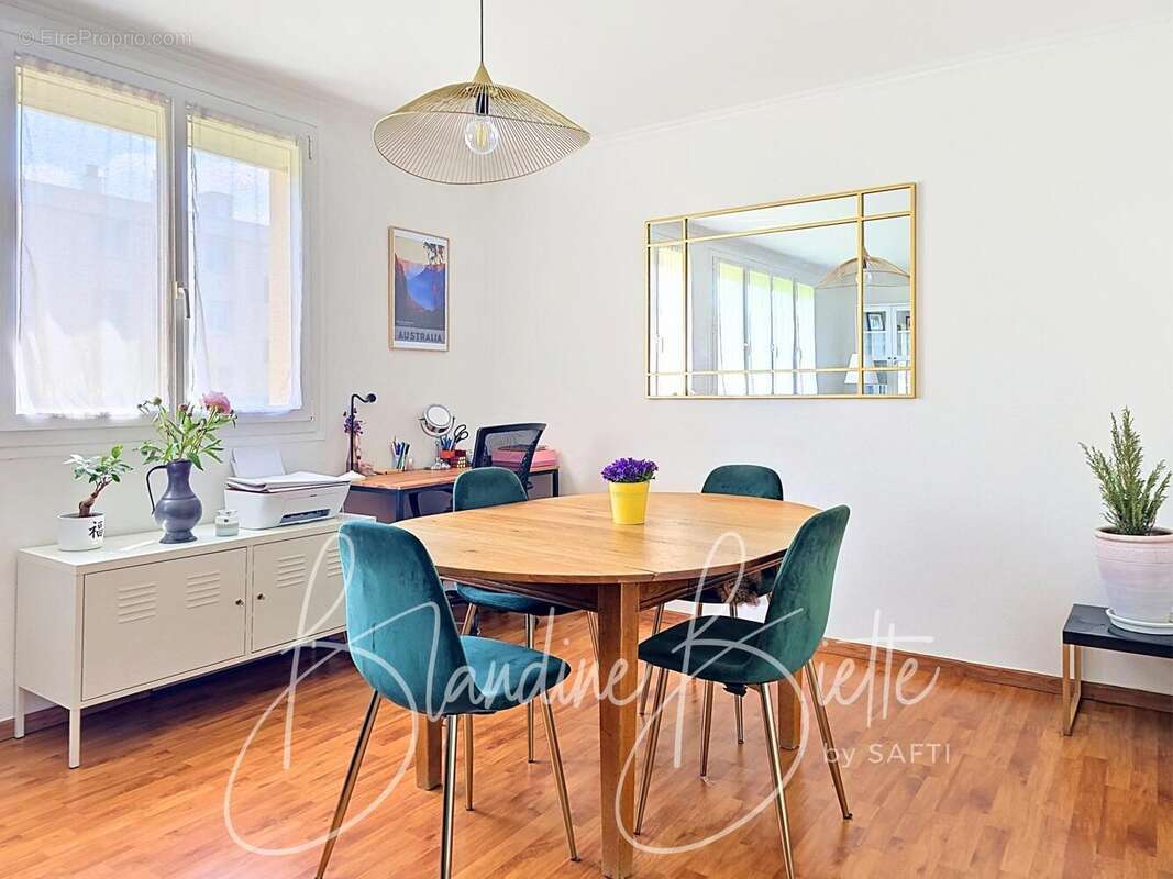 Photo 2 - Appartement à LE PECQ