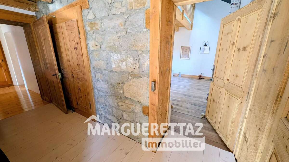 Maison à BOEGE