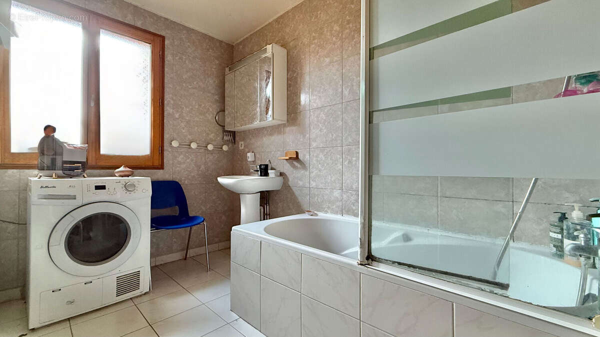 Maison à CORBEIL-ESSONNES