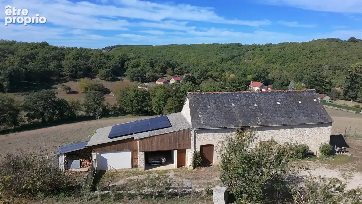 Propriété de caractère avec dépendances sur 3772m de terrain - photo 6