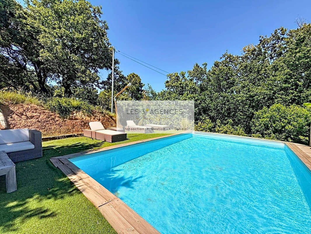 Maison à LA GARDE-FREINET