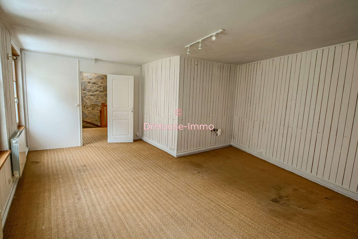 Commerce à BONNEVAL