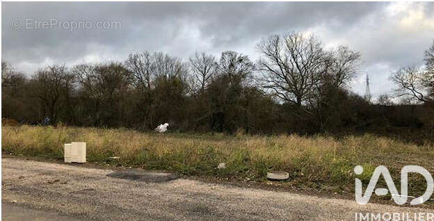 Photo 2 - Terrain à THIONVILLE