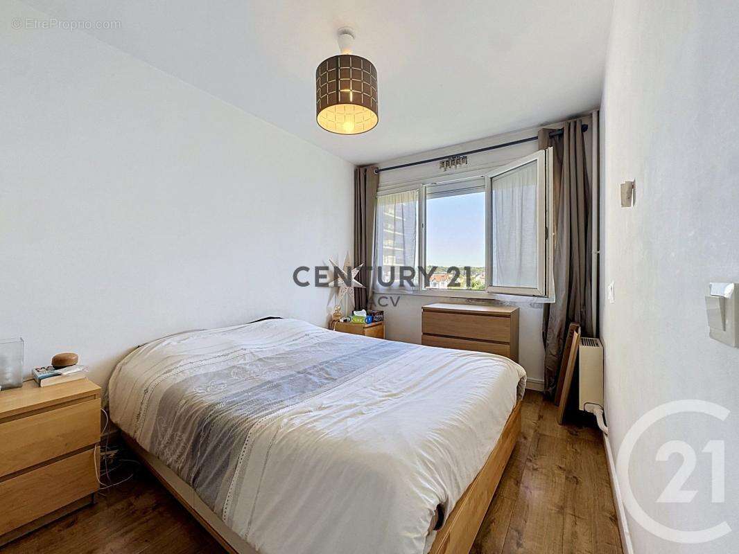 Appartement à MAISONS-ALFORT