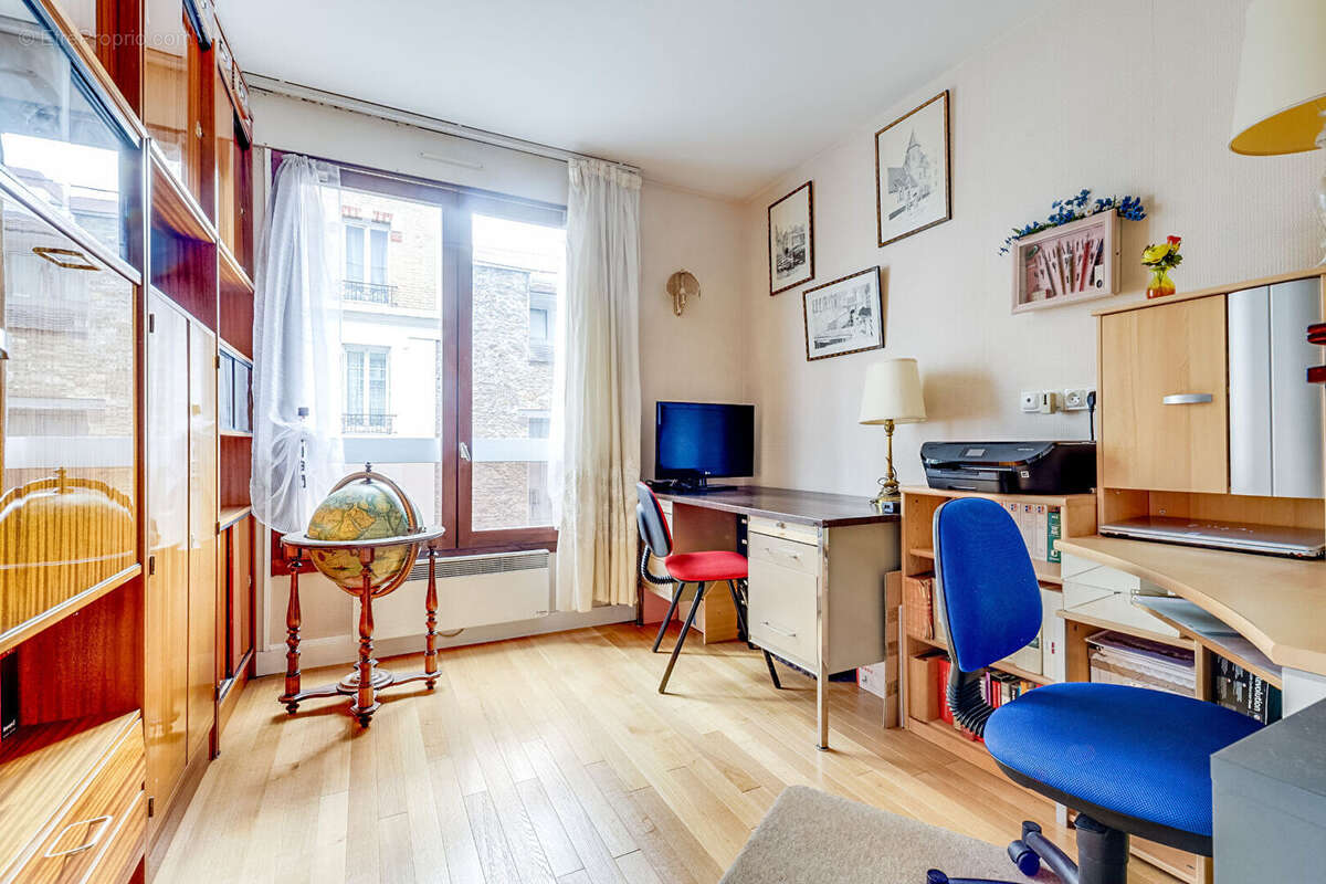 Appartement à PARIS-20E