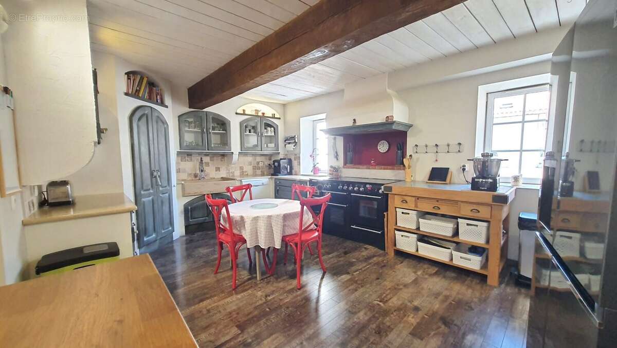 Maison à MONTREDON-DES-CORBIERES