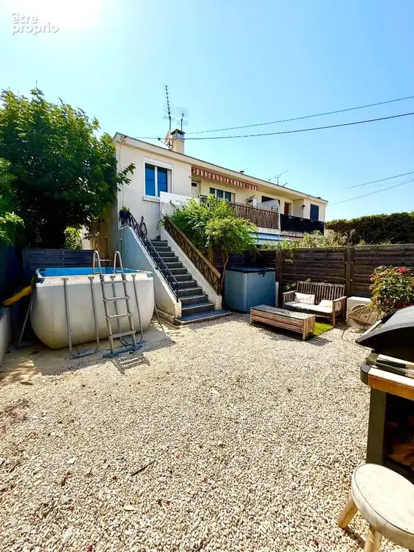 Appartement t3 avec jardin, terrasse et piscine - photo 2