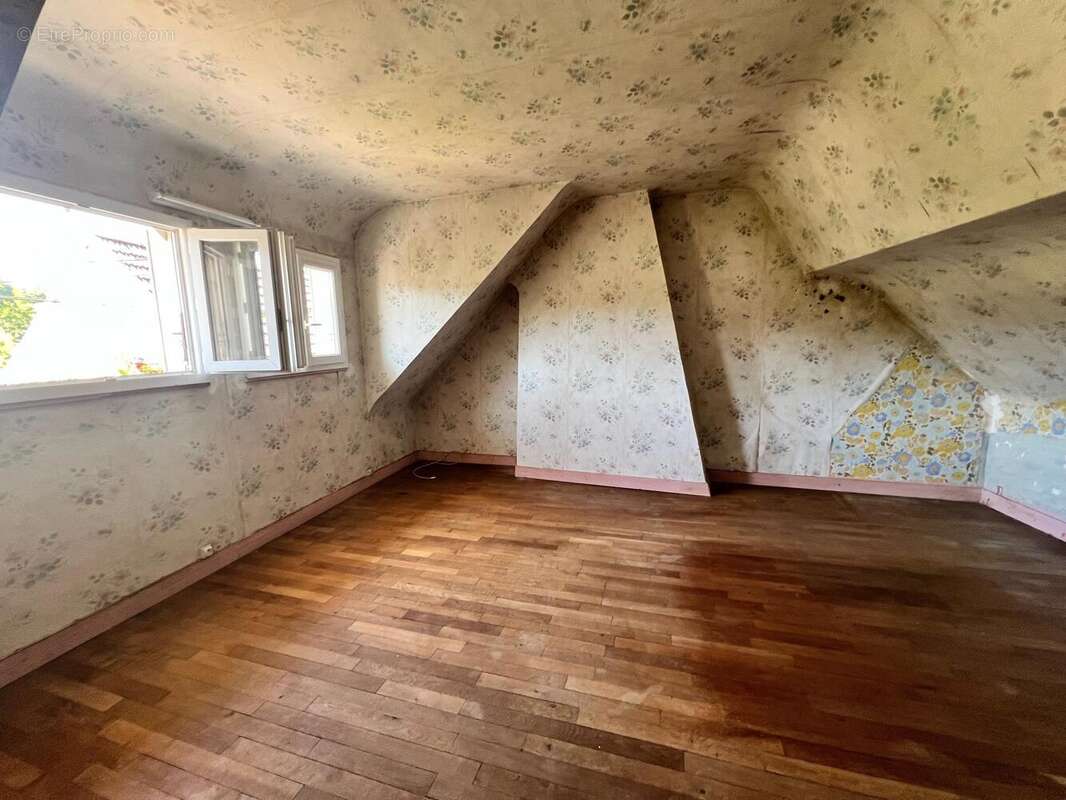 Photo 8 - Maison à VILLERS-COTTERETS