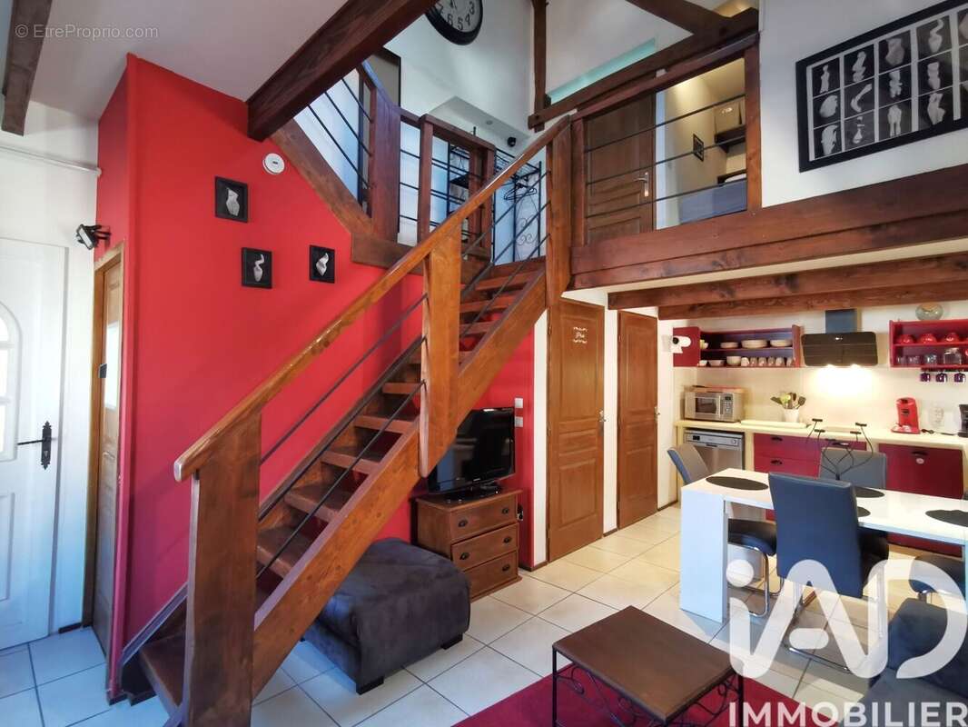 Photo 2 - Maison à LACAPELLE-MARIVAL