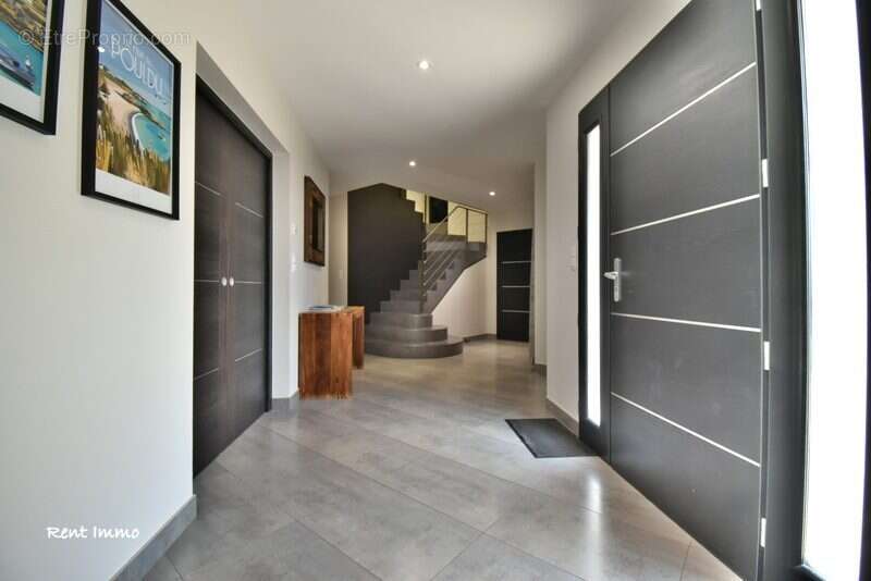 Maison 255 m² à Clohars-Carnoet  - photo 9