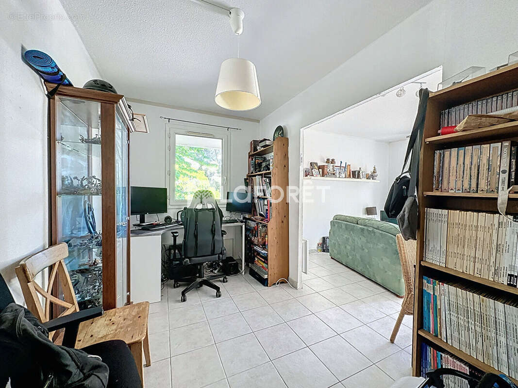 Appartement à MARSEILLE-9E