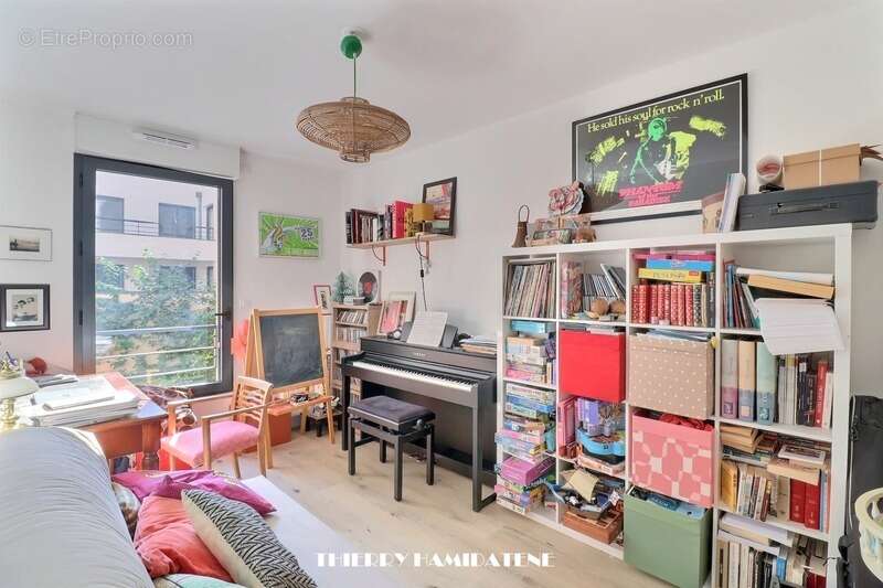 Appartement à COLOMBES