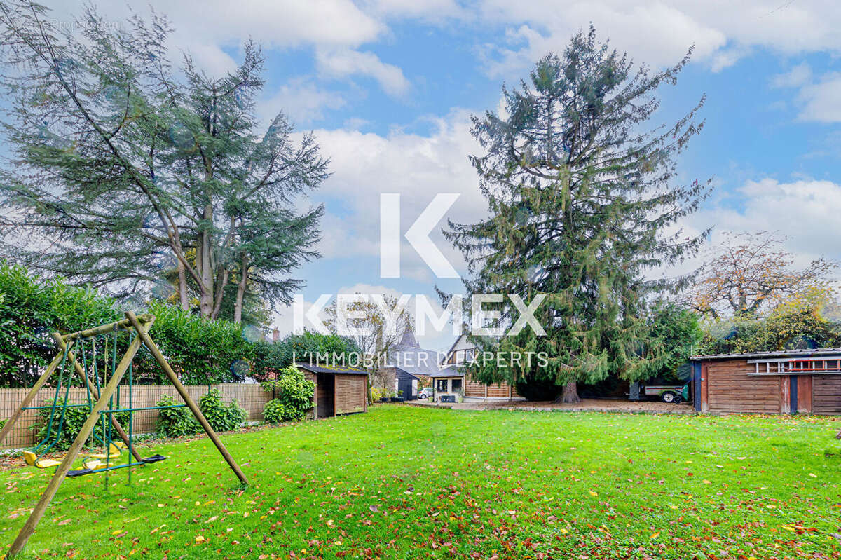 Maison à SAINTE-GENEVIEVE