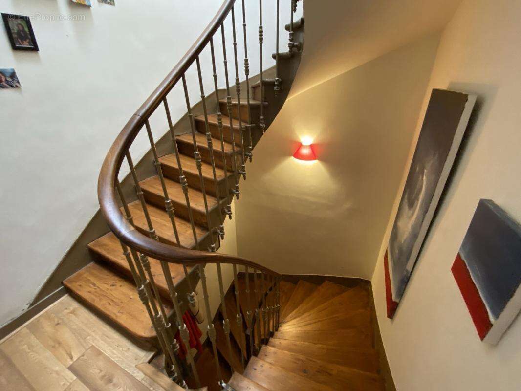 Appartement Maison T5 avec Terrasse Quartier des Chalets - photo 7