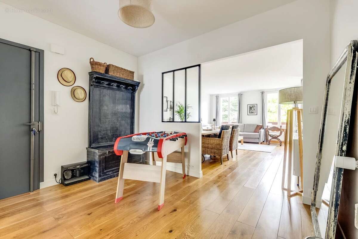 Appartement à LOUVECIENNES