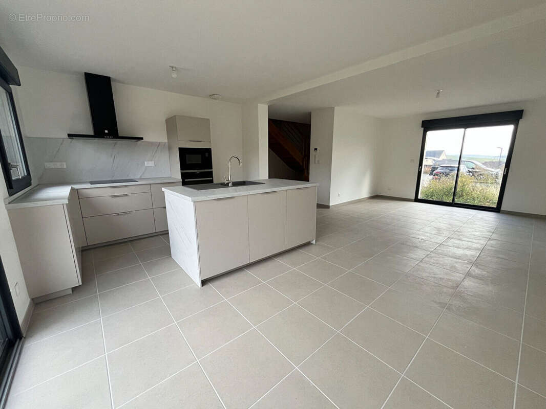 Maison à BRUGNY-VAUDANCOURT