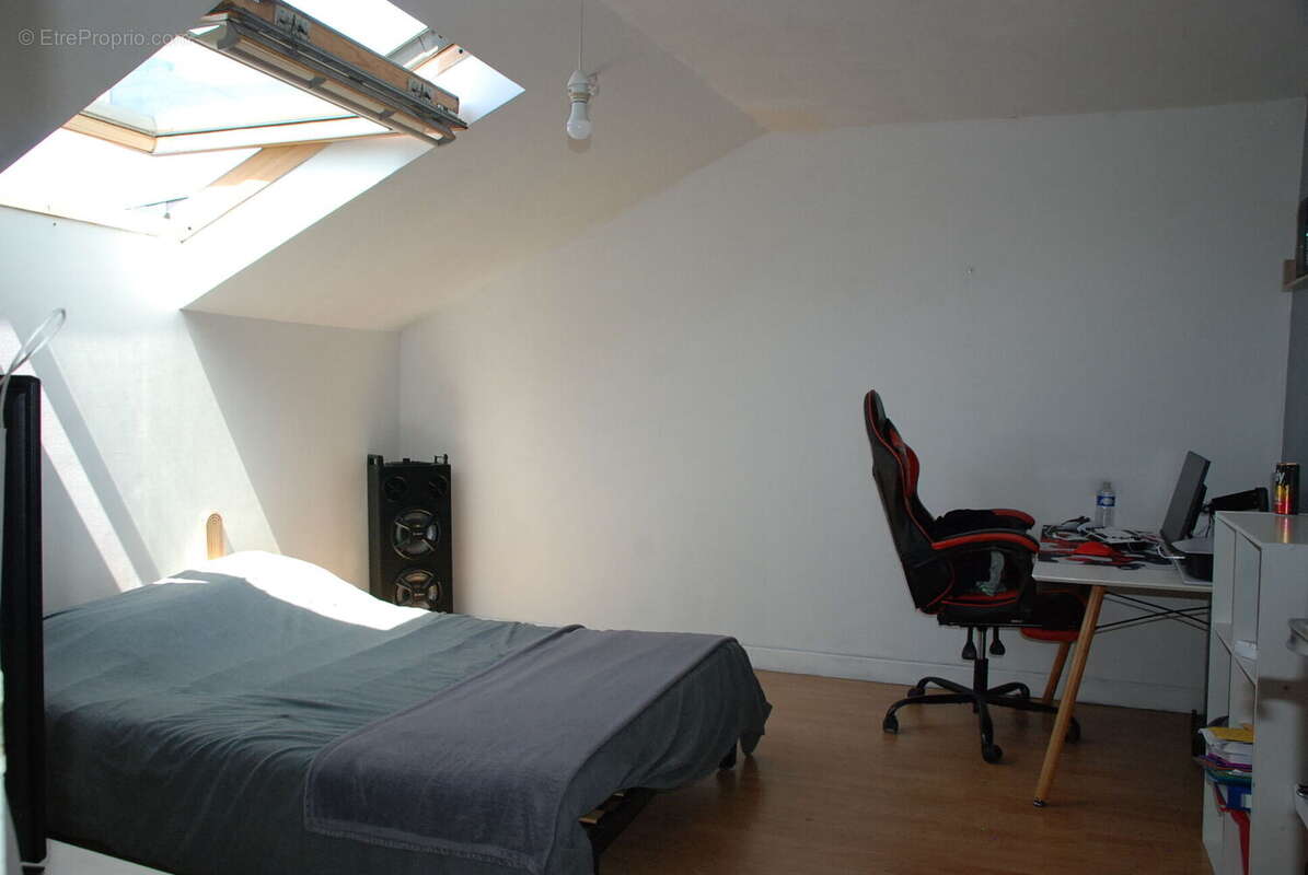 Photo 7