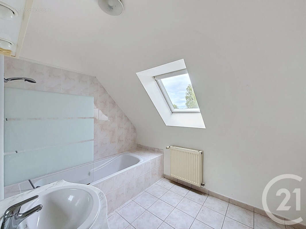 Maison 94 m² à Lannion  - photo 6