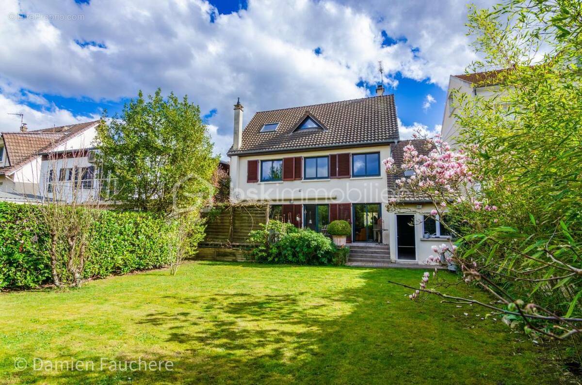 Maison à YERRES
