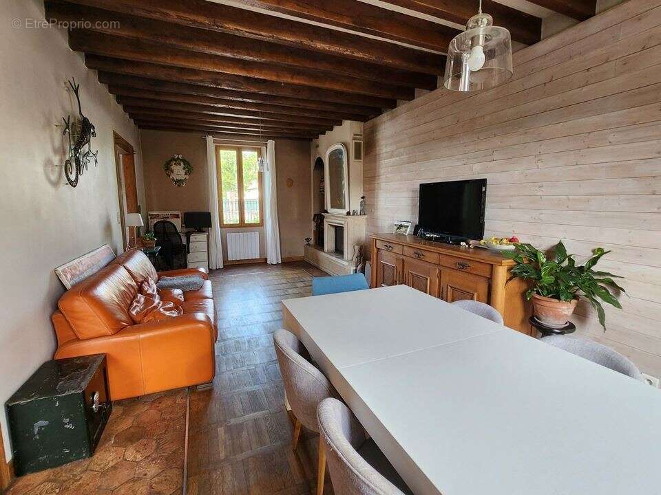 Maison à CHALETTE-SUR-LOING