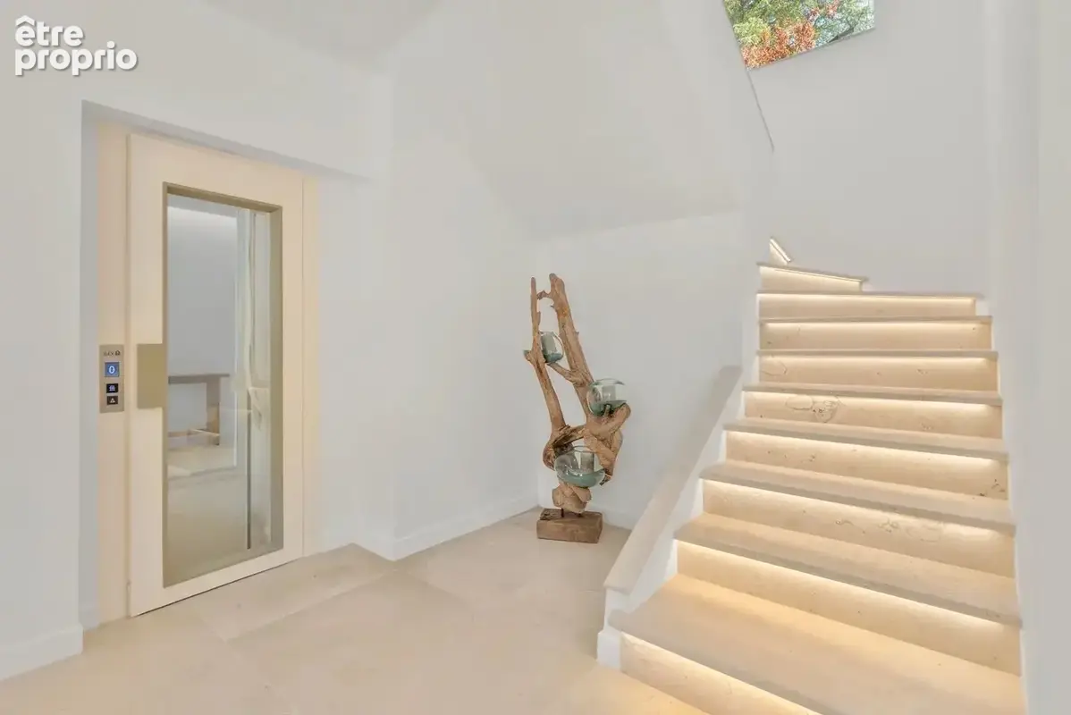 Cannes - luxueuse maison avec piscine à débordement – terrain de 1200 m² - photo 19
