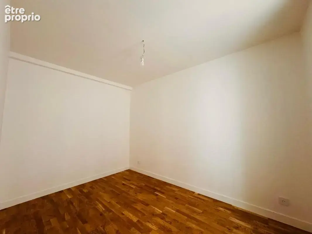 PARIS 20e – appartement rénové 21,34 m² – Idéal cabinet / profession libérale - photo 6