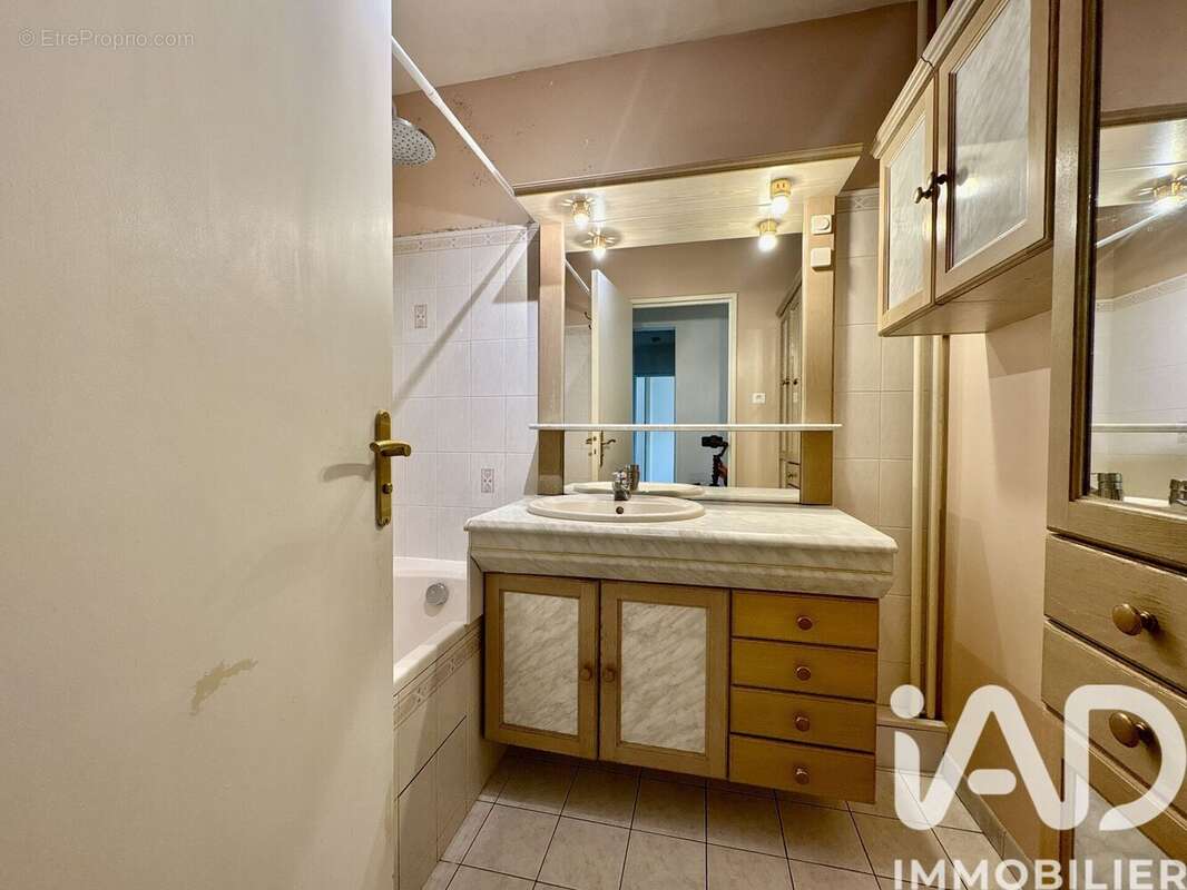 Photo 9 - Appartement à LE COUDRAY-MONTCEAUX