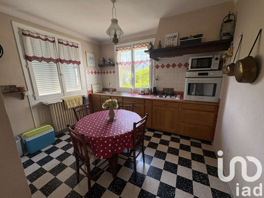 Photo 7 - Maison à SAINT-ETIENNE-DE-FONTBELLON