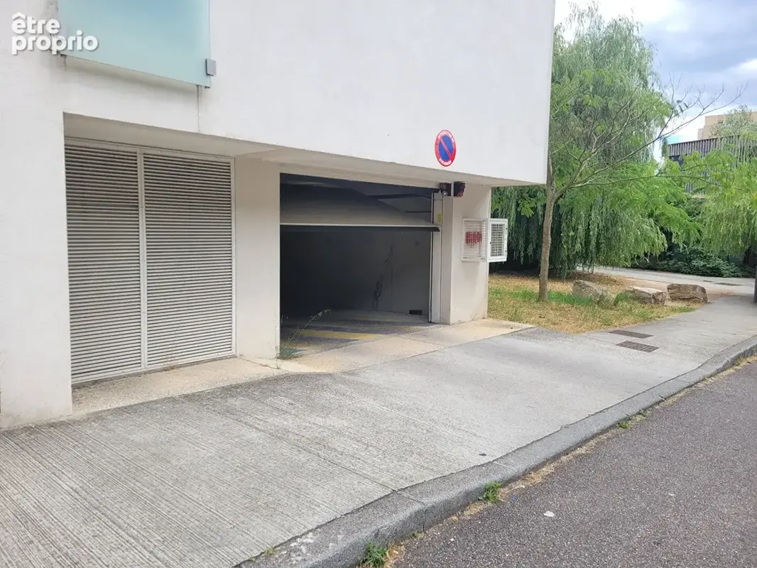 Garage Rillieux la Pape - 15 m2 - photo 3
