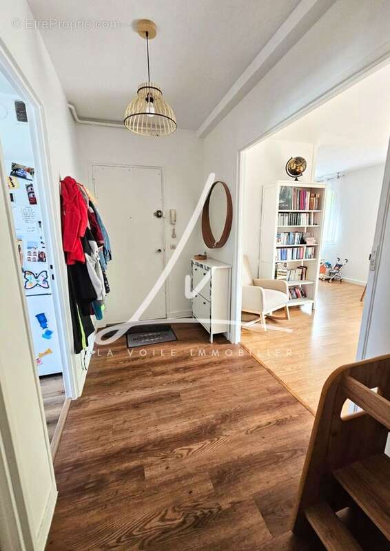 Appartement 85 m² à Caen  - photo 4