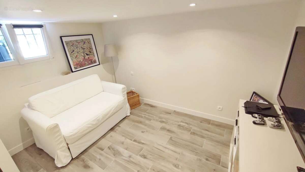 Maison à LE PERREUX-SUR-MARNE