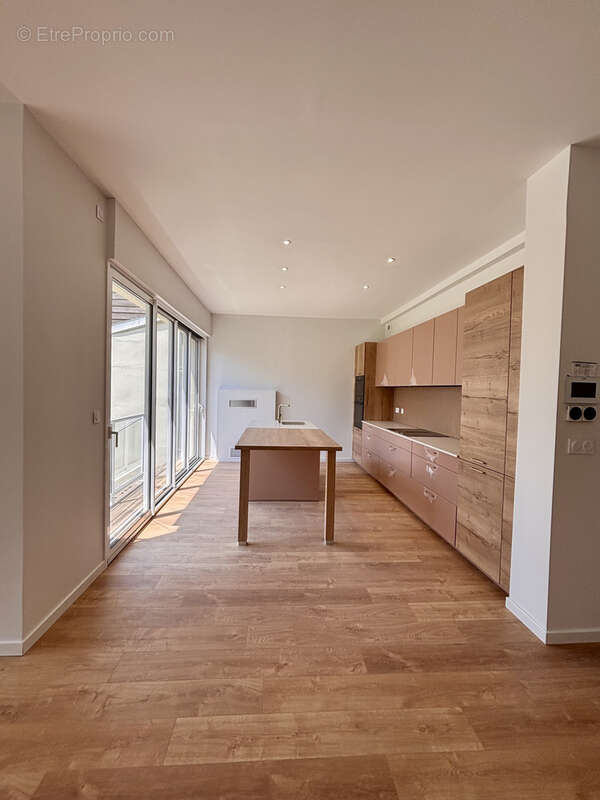 BORDEAUX CAUDERAN - Belle échoppe rénovée 4 chambres - photo 5