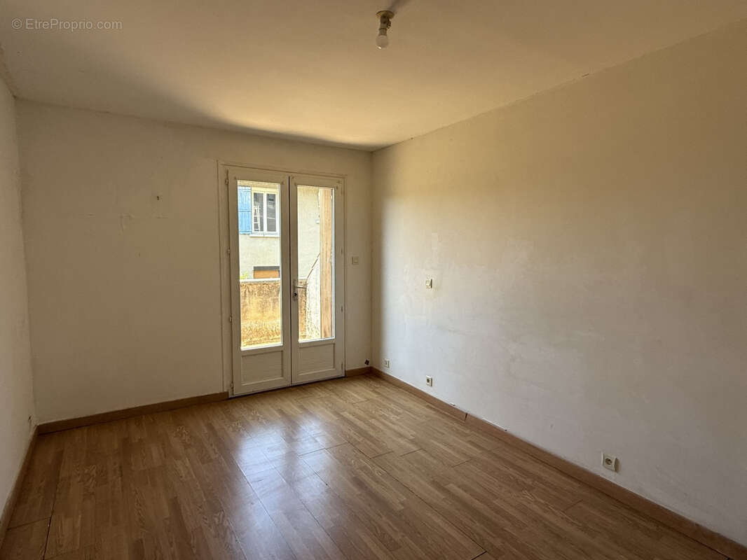 Appartement à ARNAC-POMPADOUR