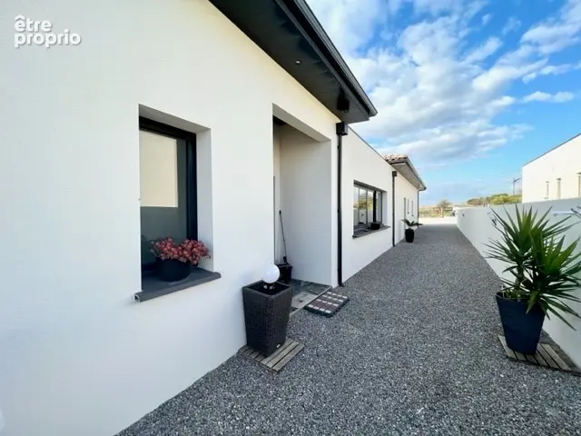 Ensemble immobilier  - 2 Villas - Nissan-Lez-Ensérune - photo 2