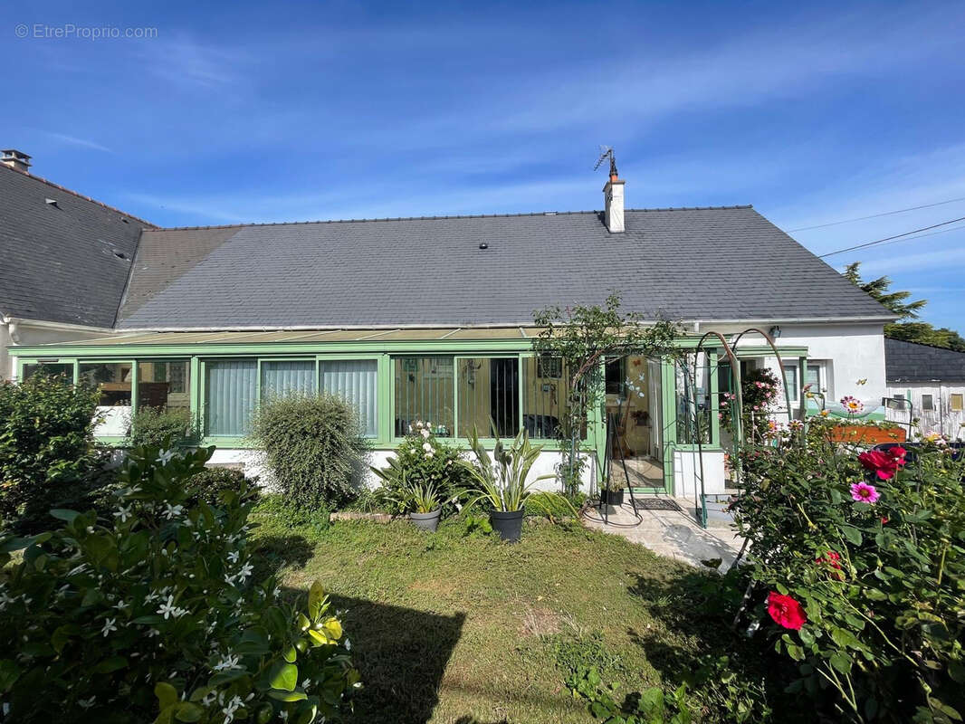 Maison à NEUILLE-PONT-PIERRE
