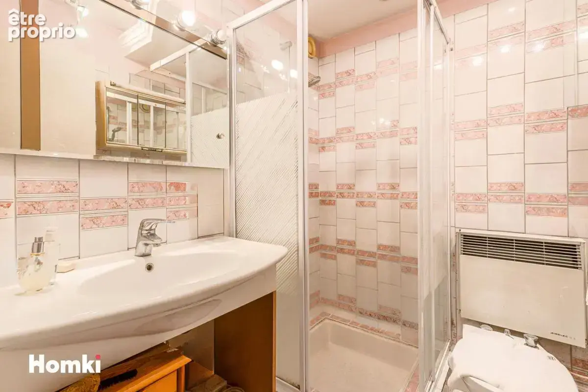 Appartement T4 de 94 m² à Nice 06300, Place de Tende - photo 9