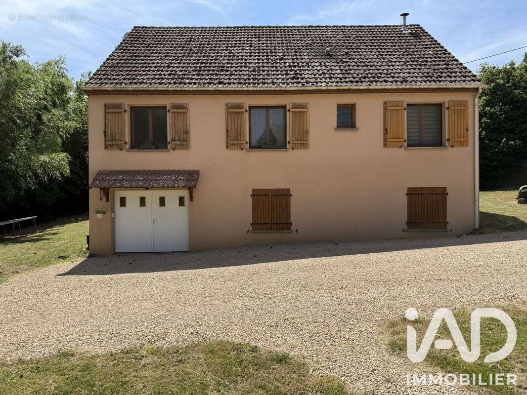 Maison 95 m² à Bissey-Sous-Cruchaud  - photo 3