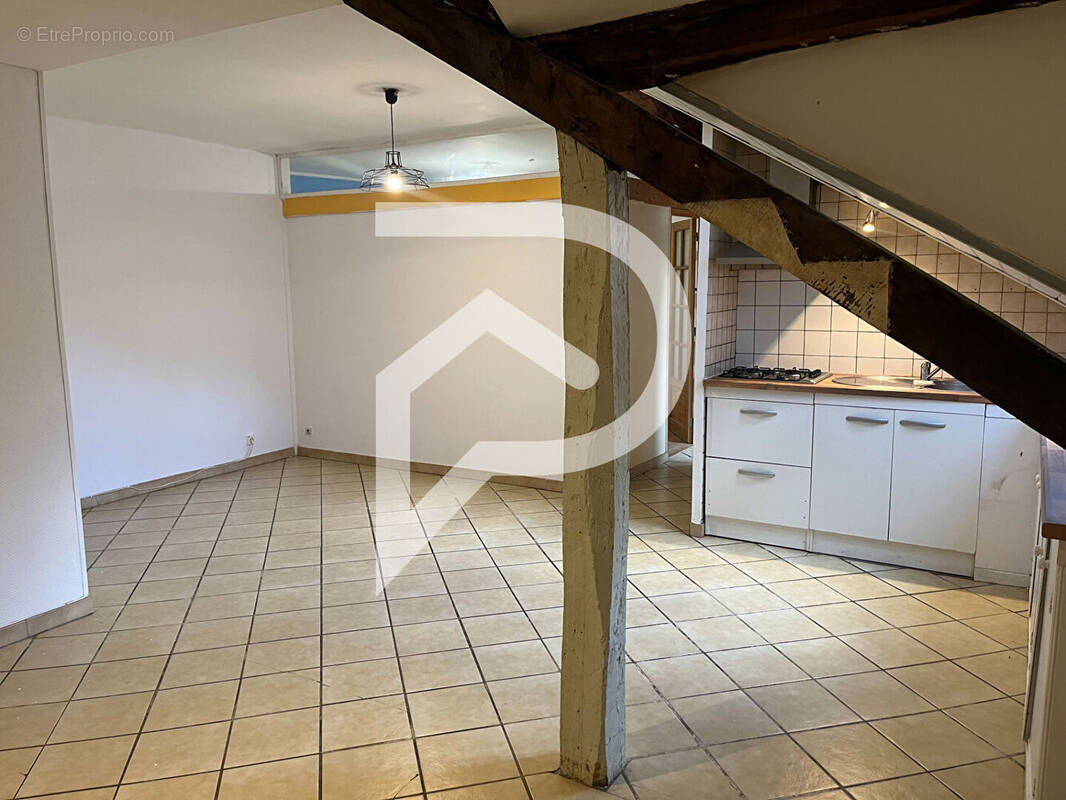 Appartement à OLORON-SAINTE-MARIE