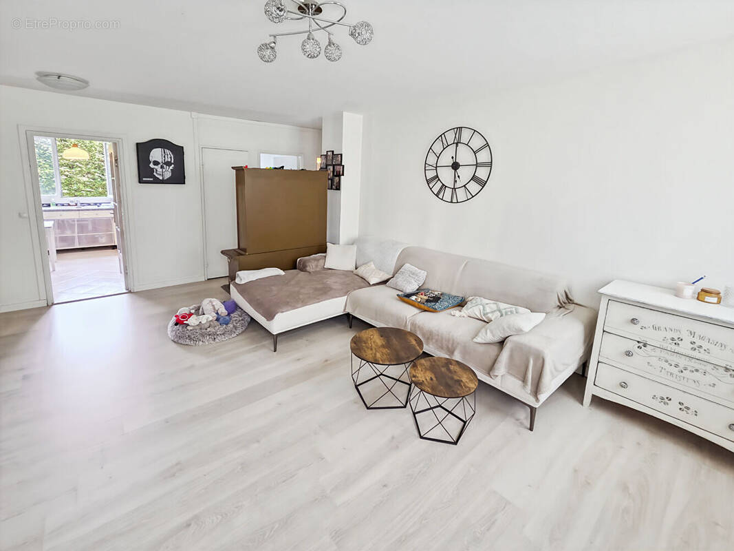 Appartement à JOUY-EN-JOSAS