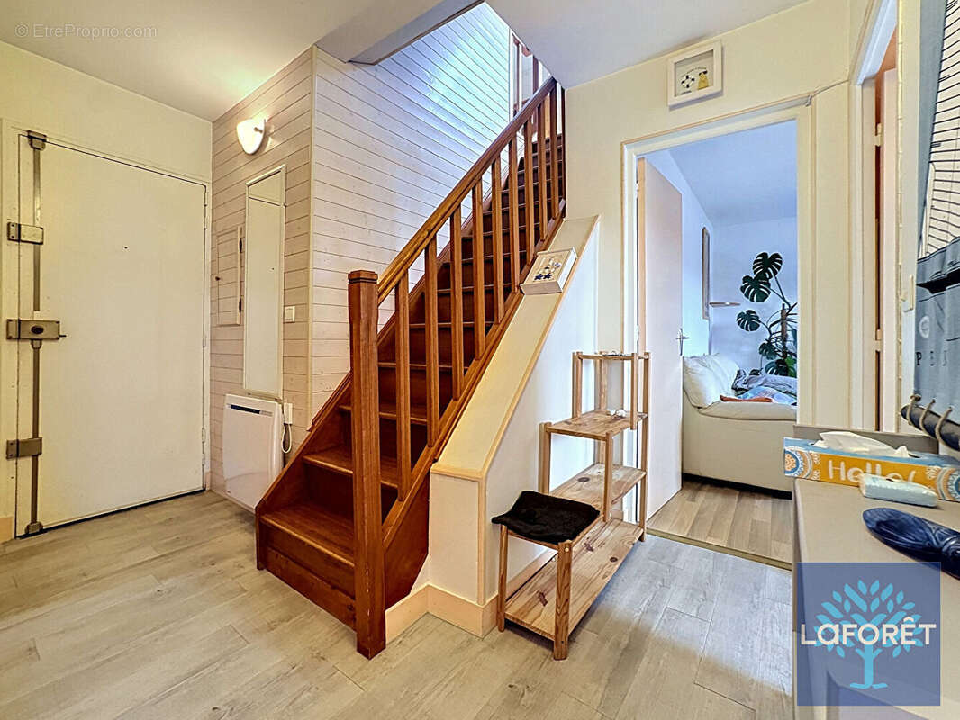 Appartement à NEUILLY-PLAISANCE