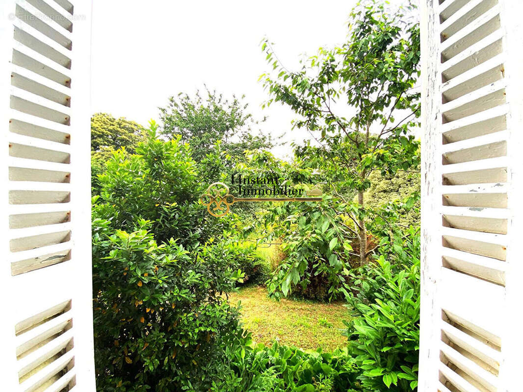 Maison à PLOUEGAT-GUERAND