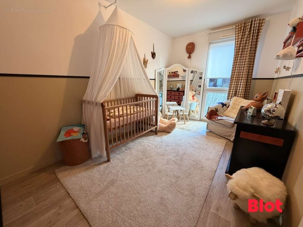 Appartement à VEZIN-LE-COQUET