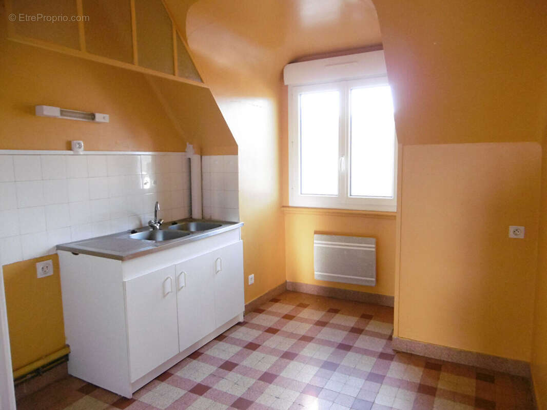 Appartement à SAINT-HILAIRE-DU-HARCOUET