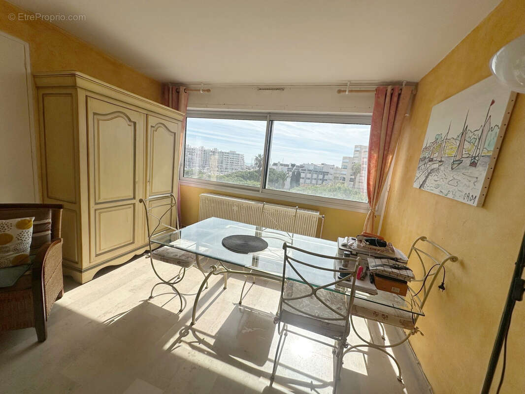 Appartement à CANDILLARGUES